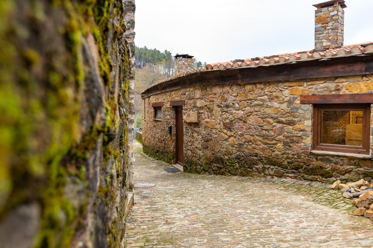 Villa Retiro de Gondramaz - Casa Inteira com 208m2, Pátio privado Esterno foto