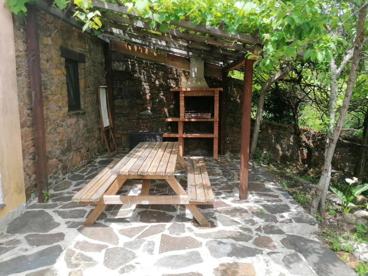 Villa Retiro de Gondramaz - Casa Inteira com 208m2, Pátio privado Esterno foto